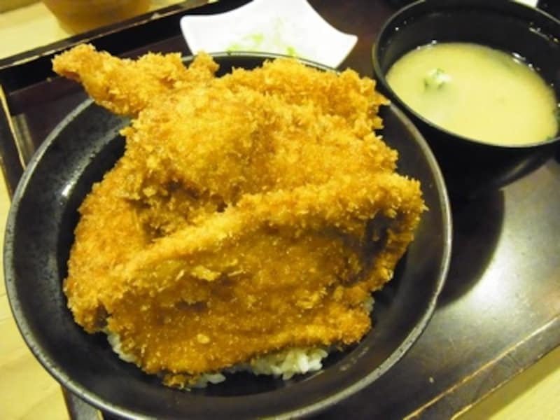 カツ丼undefined800円