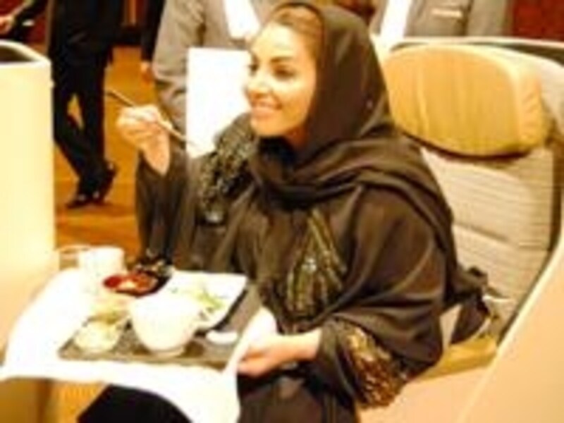 ビパールジネスクラスの日本食の一例