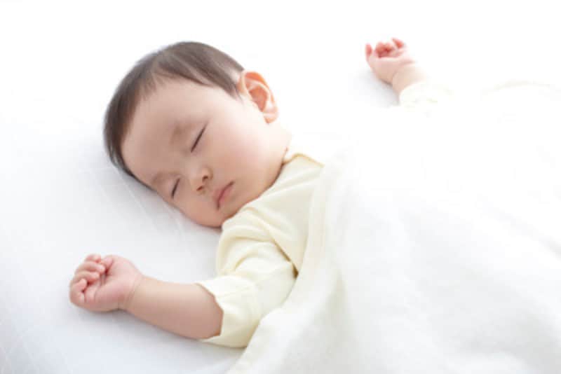 赤ちゃんのようにしっかり眠って、泣いたり笑ったりして天真爛漫に生活しましょう