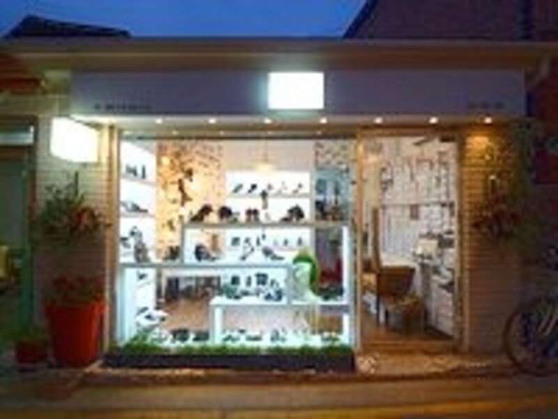 三清洞店は小さめですが、外国人観光客も多いエリアだけあり、親切に対応してくれるスタッフが多いですよ