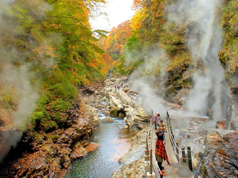 小安峡の紅葉