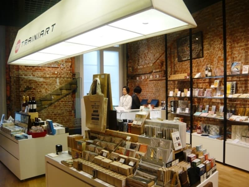 TRAINIARTの店内