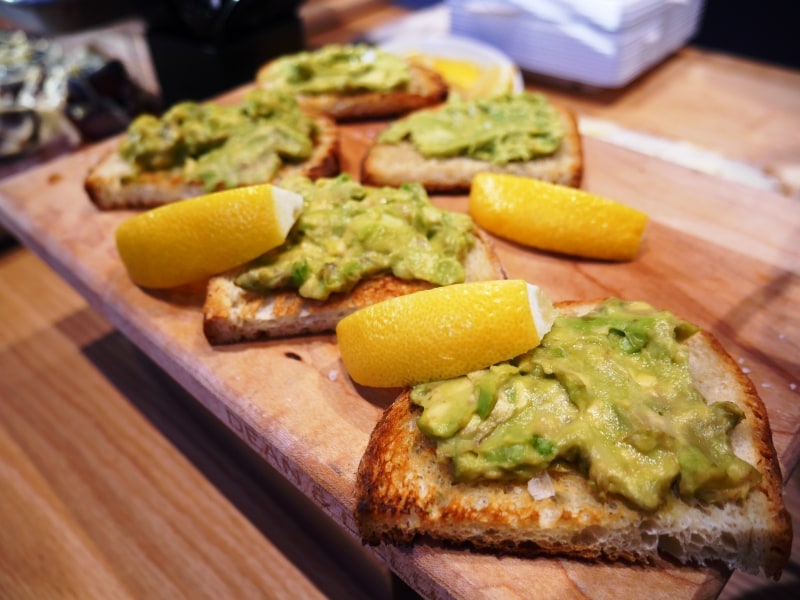 アボカドトースト