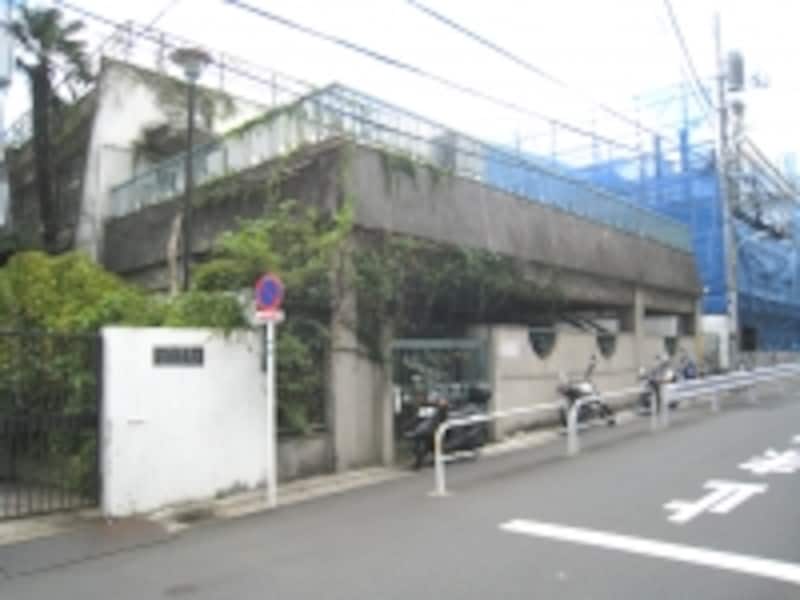 赤坂小学校跡地