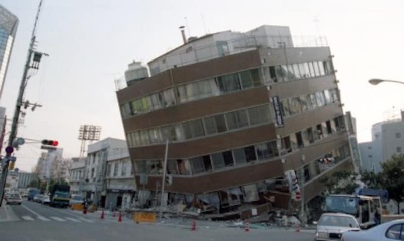 ピロティ形式のマンションが地震に弱い理由 マンション物件選びのポイント All About