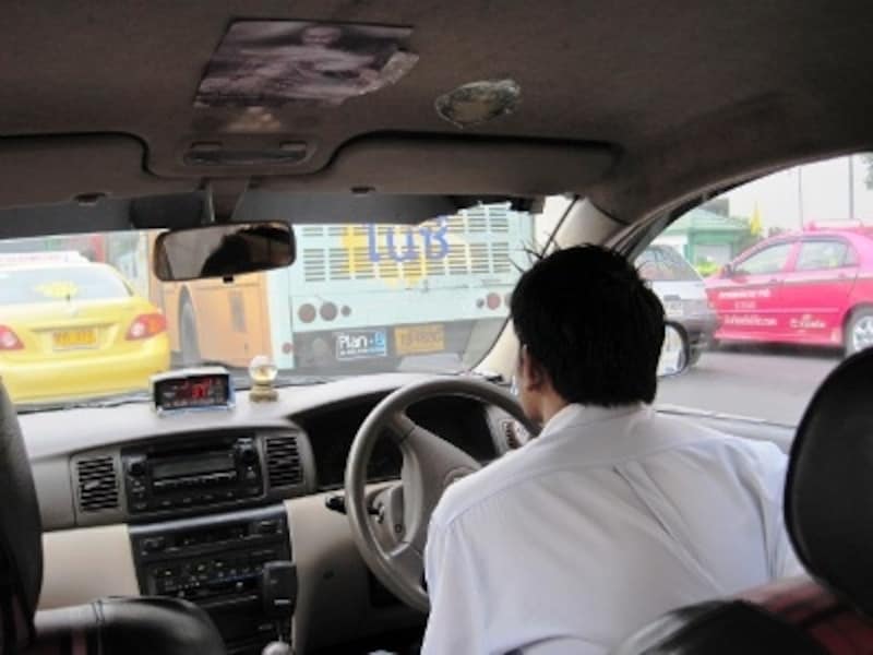 タクシートラブル, タイのタクシー, 乗車拒否