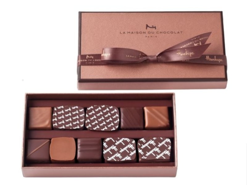 「ラ・メゾン・デュ・ショコラ」の梅田阪急店オープン記念限定品「セレクション・メゾン for Hankyu」(10粒入3990円)