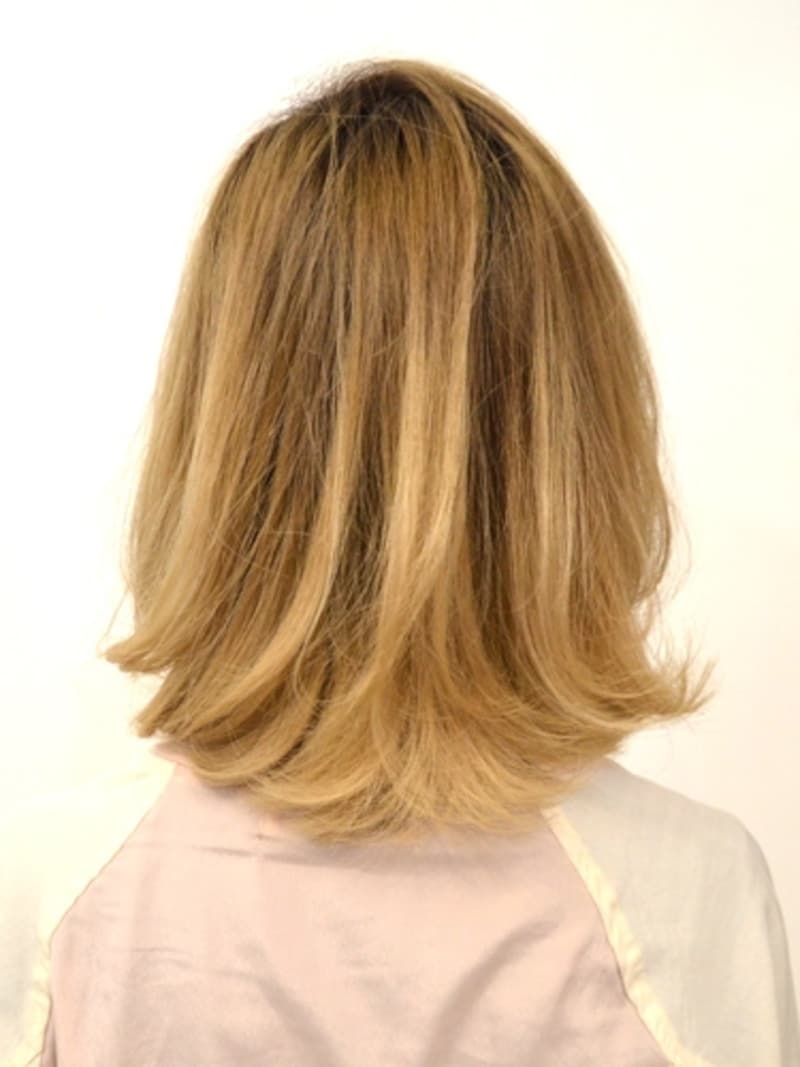 ミディアムボブ