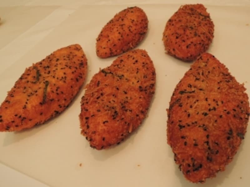 トマトカレーパン