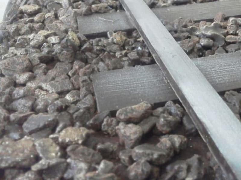 植崎シェフのチョコレート作品は、蒸気機関車、線路や石も本物と見紛うほど!