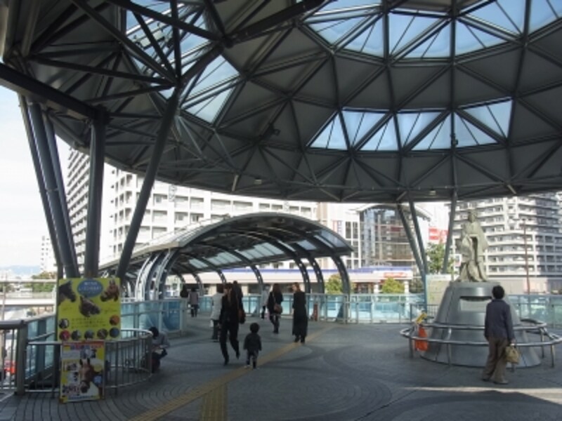 JR尼崎,尼崎DC,デッキ