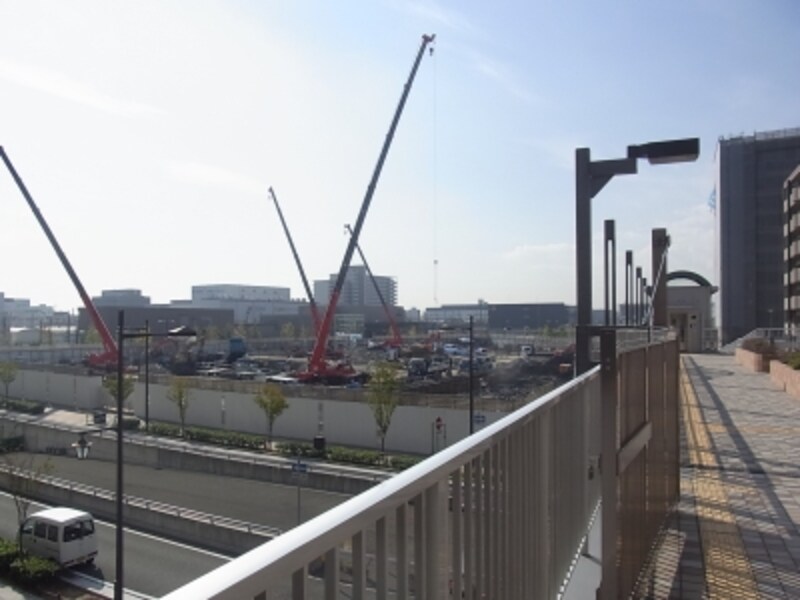 JR尼崎,尼崎DC,デッキ