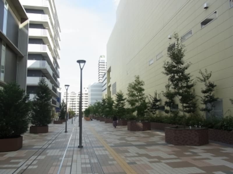 JR尼崎,尼崎DC,デッキ