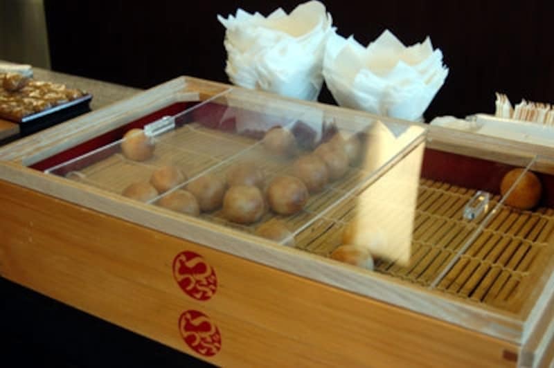たねや分福茶屋 のつぶら餅 滋賀の観光 旅行 All About たねや分福茶屋 のつぶら餅 滋賀の観光 旅行 All About