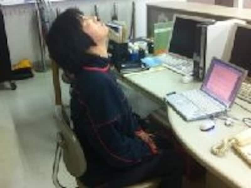 首のストレッチ