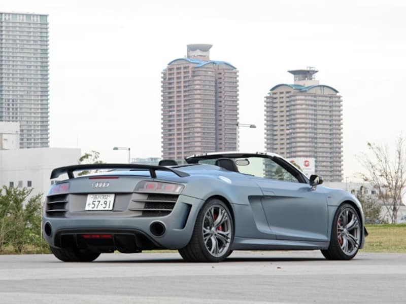 アウディR8GTスパイダー