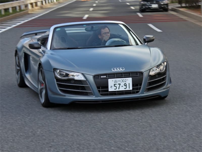 アウディR8GTスパイダー