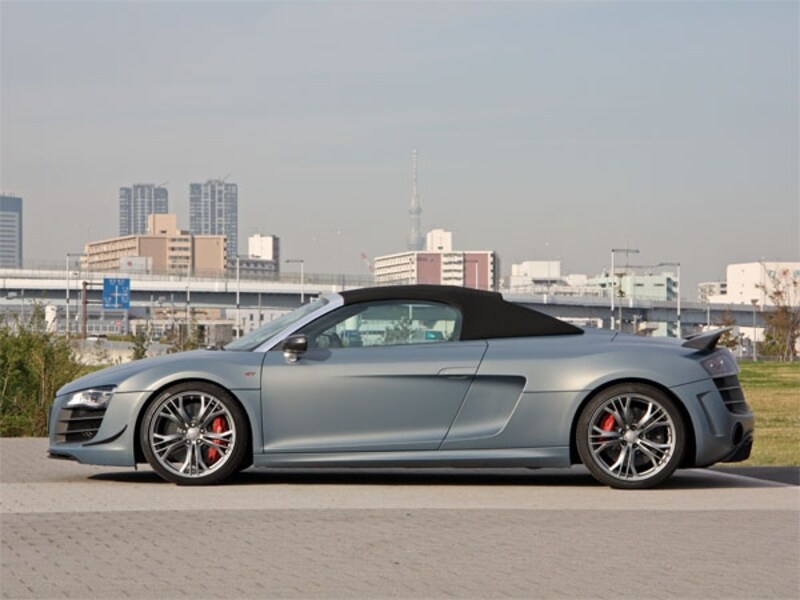 アウディR8GTスパイダー