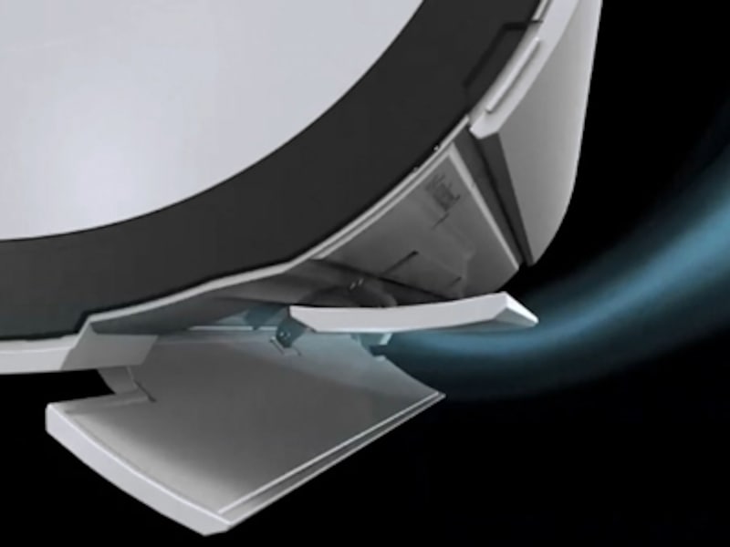 風を沿わせて曲げる「サーキュレーションフラップ」で、天井に沿う風を実現