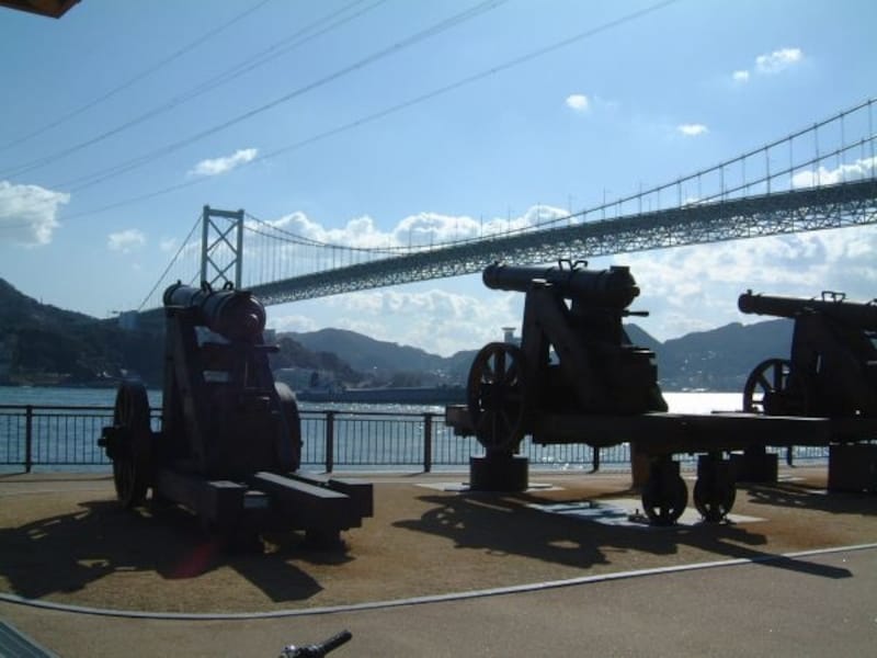 みもすそ川公園にある長州砲のレプリカ