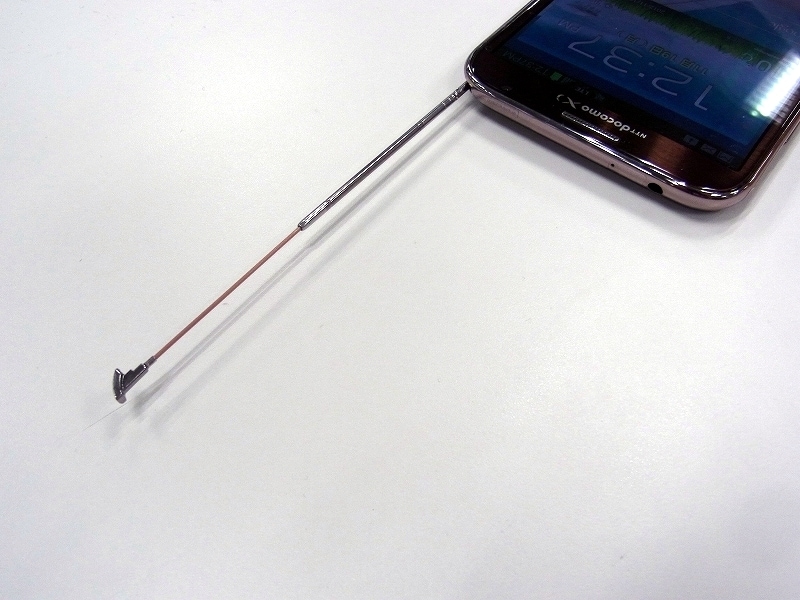 ワンセグアンテナは2段伸縮式