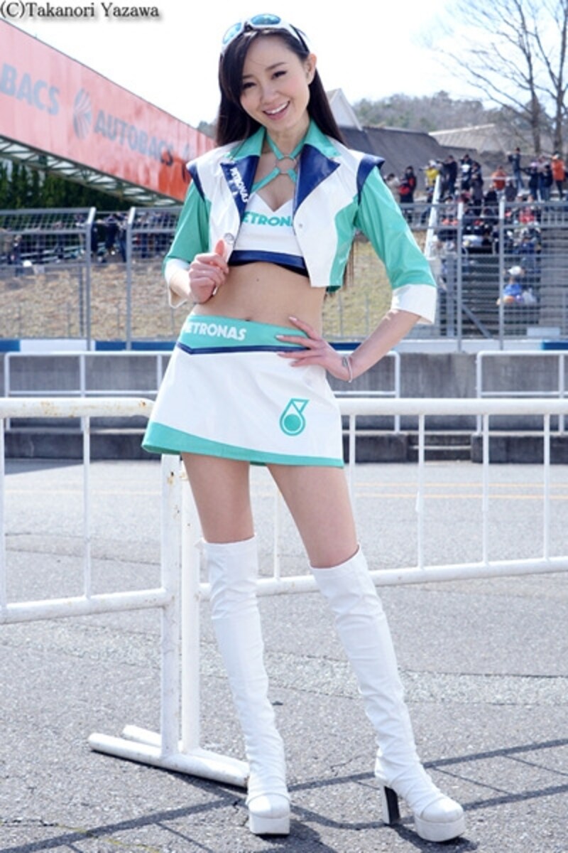 相沢やすか/ペトロナスシンティアムレディ