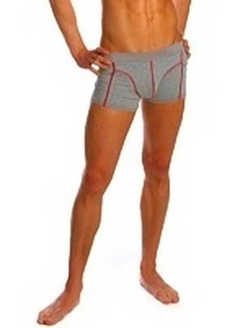 日本人には「脚にコンプレックスがある」という人が多い。骨格は変えられないが、体幹を鍛えれば、コンプレックスを払拭できる脚になれるかもしれない