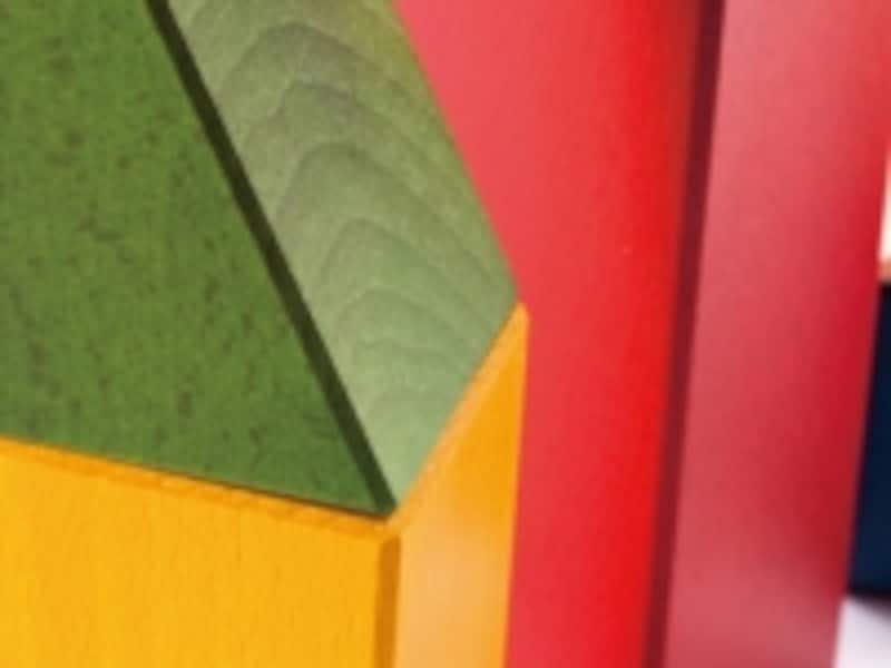 塗装は染め入っているので、木目が透けて見える美しい仕上がり