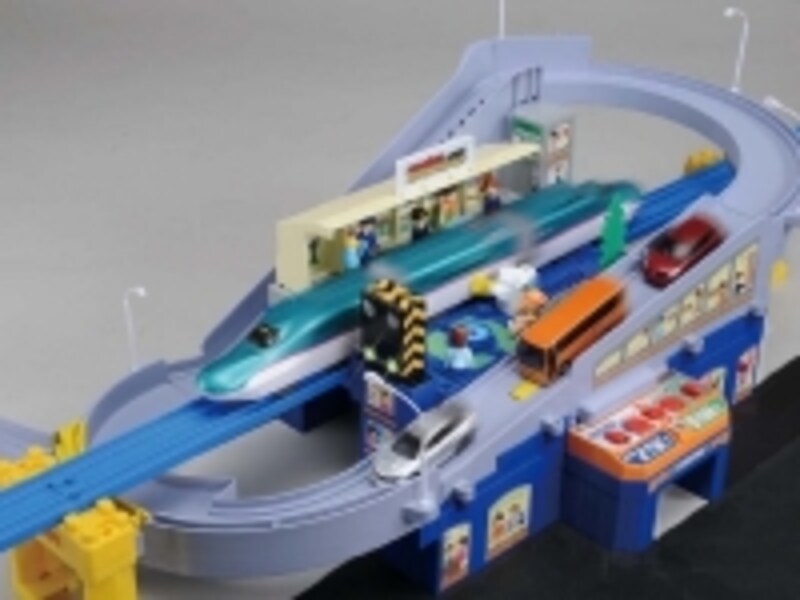 マニュアルモードは自分のボタン操作で走行をコントロールできます