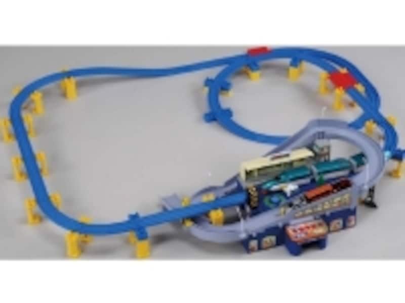 今まで遊んでいたレールをどんどんつなげて楽しもう