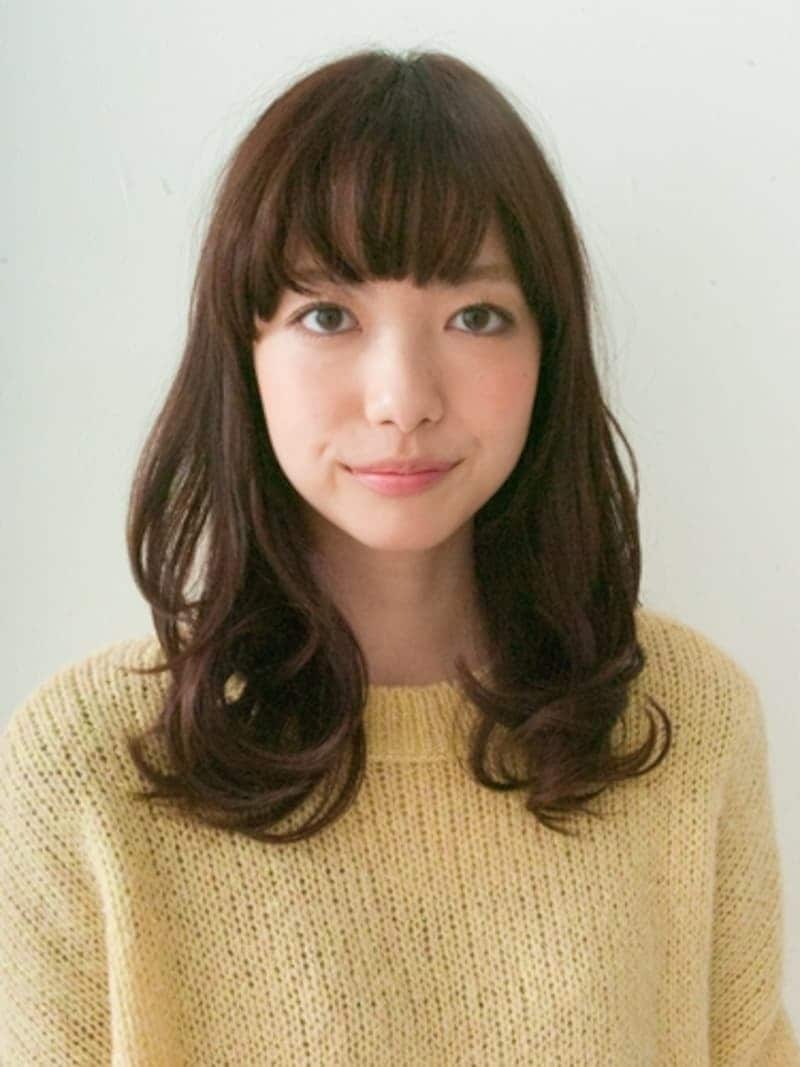 ストレートの人は32ミリのアイロンで巻いておく
