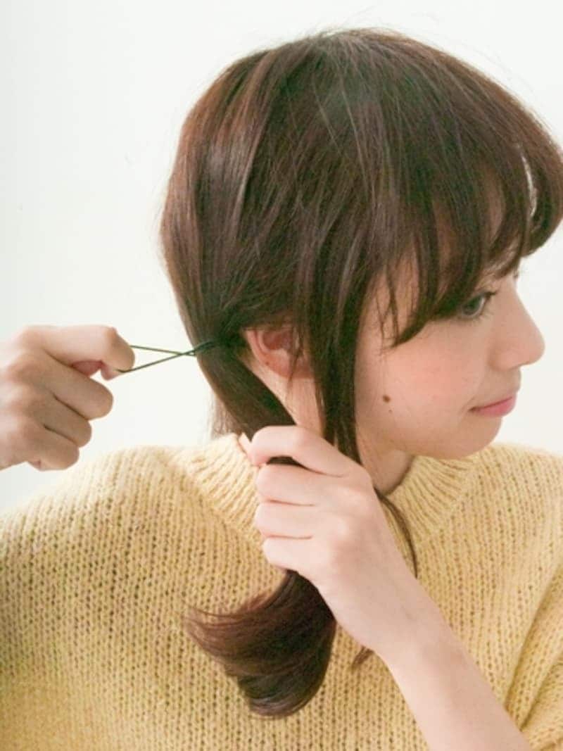 根元から浮かないようにキツく結ぶ
