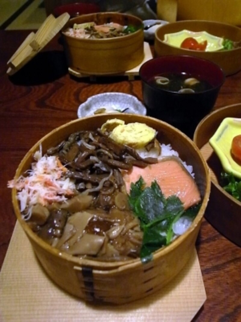 福島の味が詰まった 田季野 の輪箱飯 会津 磐梯の観光 旅行 All About 福島の味が詰まった 田季野 の輪箱飯 会津 磐梯の観光 旅行 All About