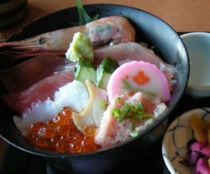 新鮮魚介を堪能できる海鮮食堂 あじろ食堂 伊豆 熱海の観光 旅行 all about