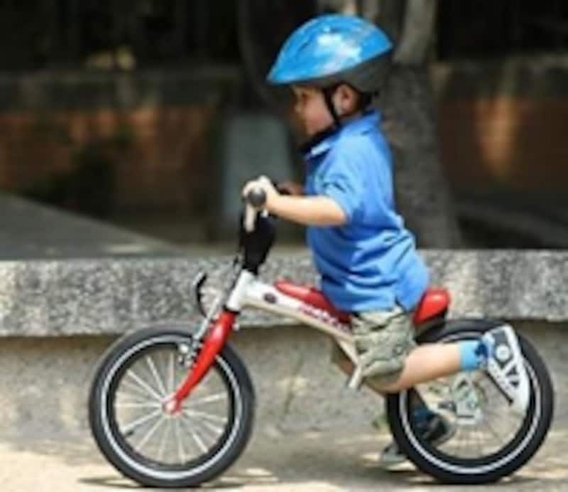 ペダル部分を外せば、この通りランニングバイクに!