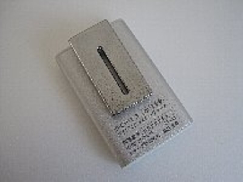 頑丈なクリップは「クリップ方式」「ストラップ方式」両方で活躍