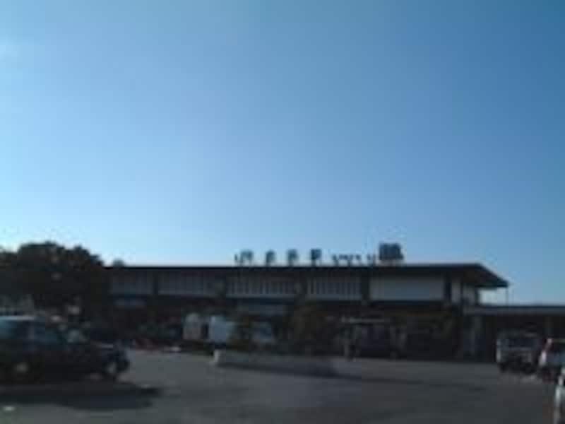 JR成田駅