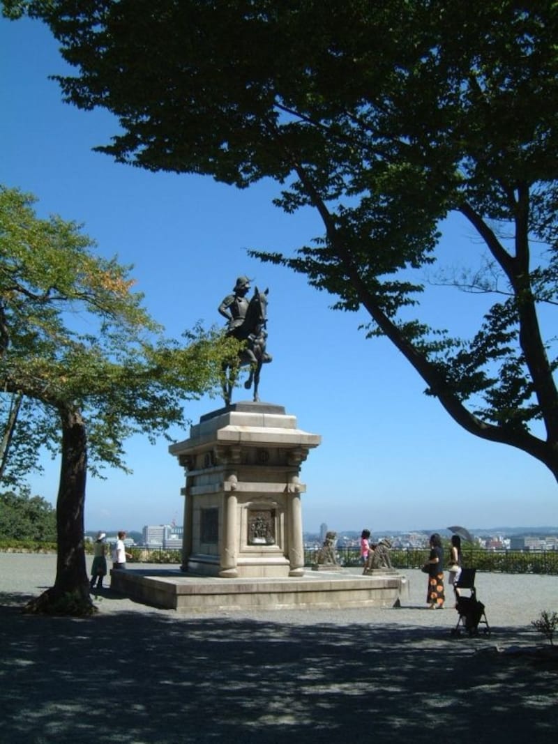 青葉城址にある伊達政宗の騎馬像(2)