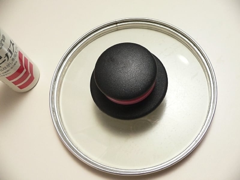 ベトベトがとれなかった鍋蓋が、すっかり綺麗に