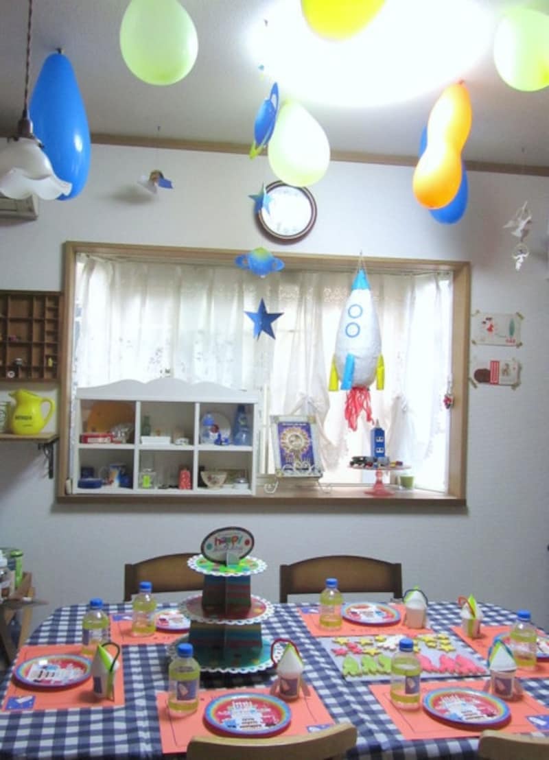 ヘリウムガスがなくても風船が浮いているようにできます