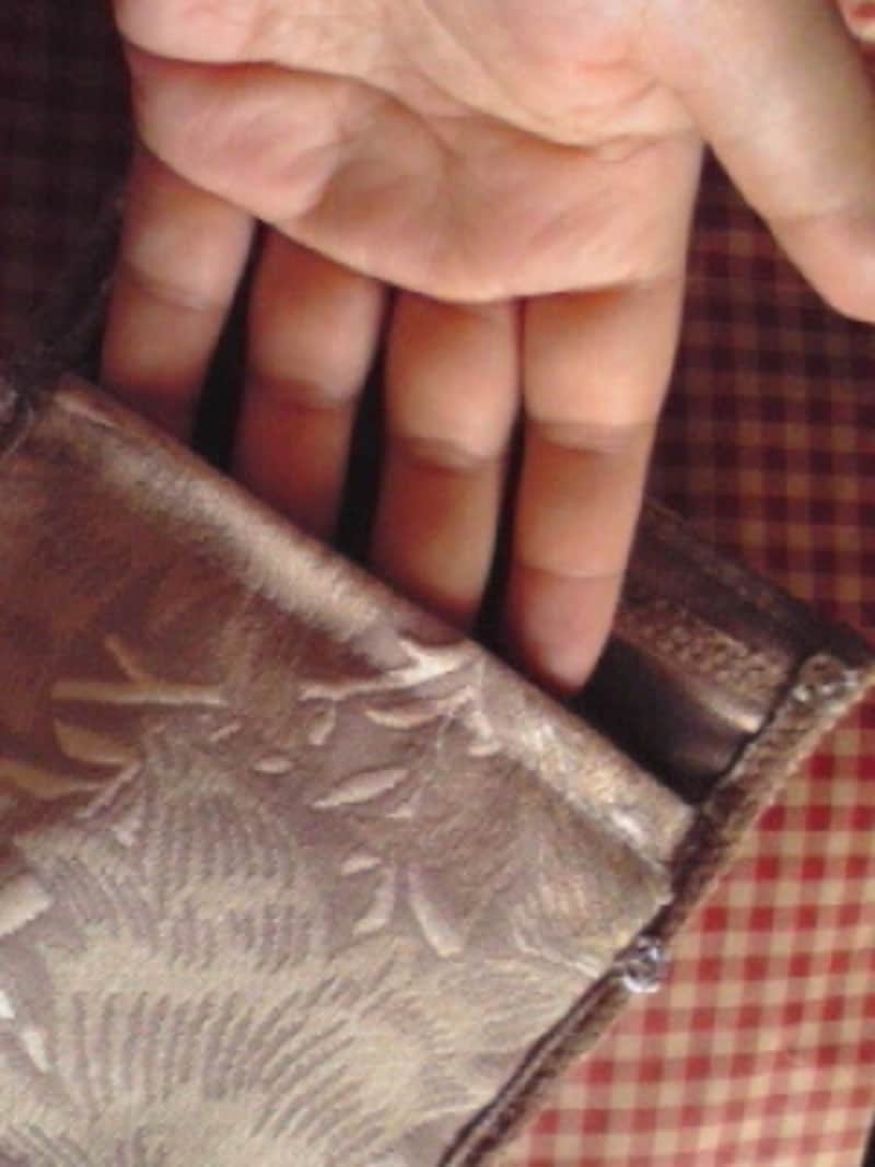 はぎれの活用法 数珠入れ ハンドメイド 手芸 All About はぎれの活用法 数珠入れ ハンドメイド 手芸 All About