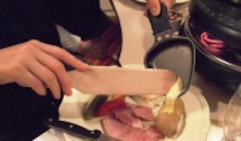 とろ～りと溶けた、ラクレットチーズ