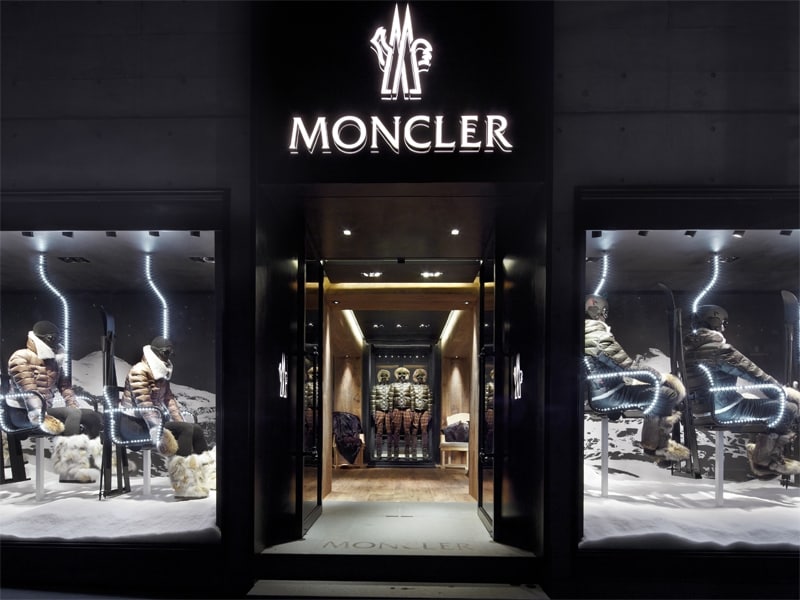 モンクレール 青山外観