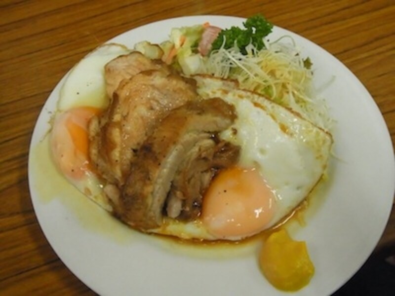 チャーシューエッグ定食undefined1200円