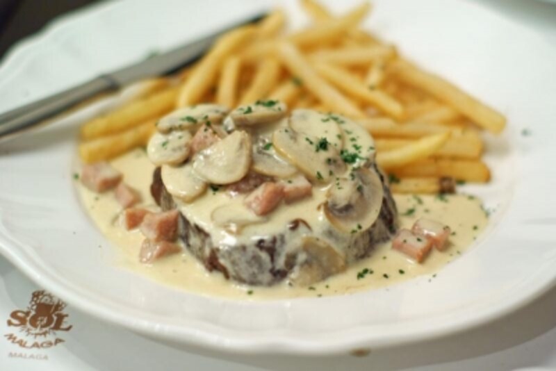 「アマルール(大阪)」の「徳島県産すだち牛ランプ肉の炭火焼undefinedレストラン「ネバダ」風」