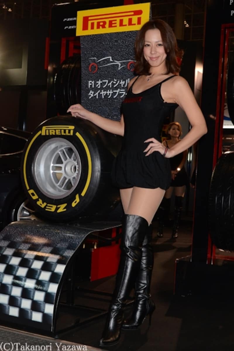 安達麗／PIRELLI
