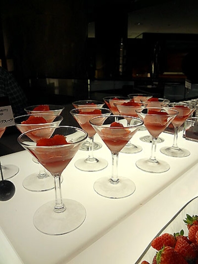 ノルウェー風 ストロベリールバーブスープ