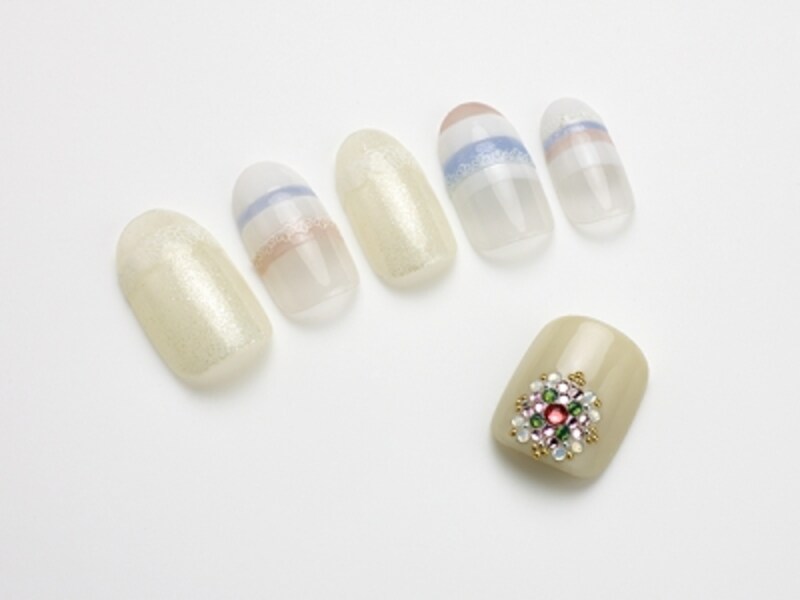 雪のような透明感 冬のホワイトネイル ネイルアート All About