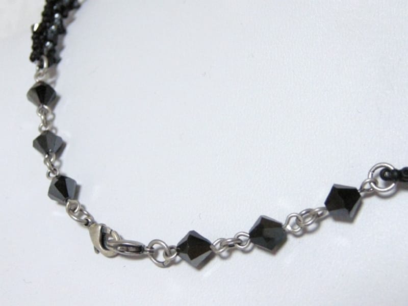 丸小ビーズの立体ネックレス