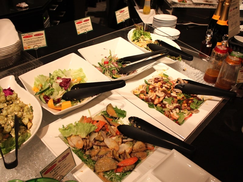 「カスタマイズスタイル」のサラダコーナー